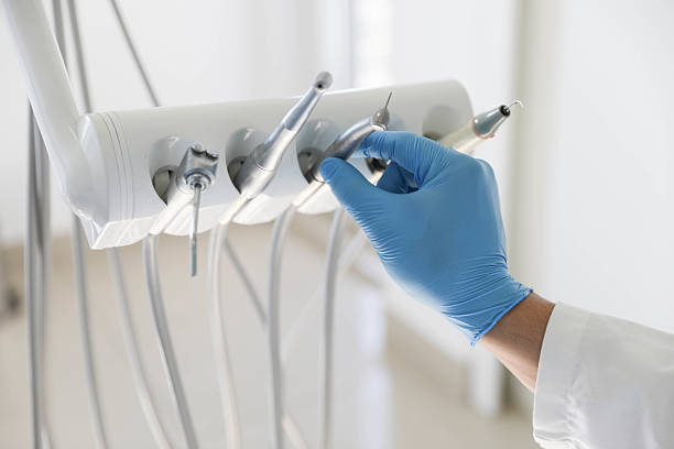 Professional Wisdom Tooth Removal technician working in Rossmoor, CA